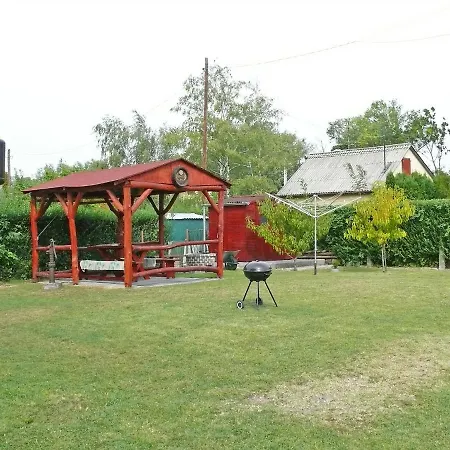 Holiday Aniko 4 * Balatonmáriafürdő